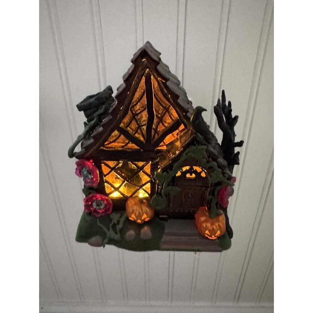Bath & Body Works Witches Cottage Nightlight Projector Wallflower Plug-In - Picture 9 of 10